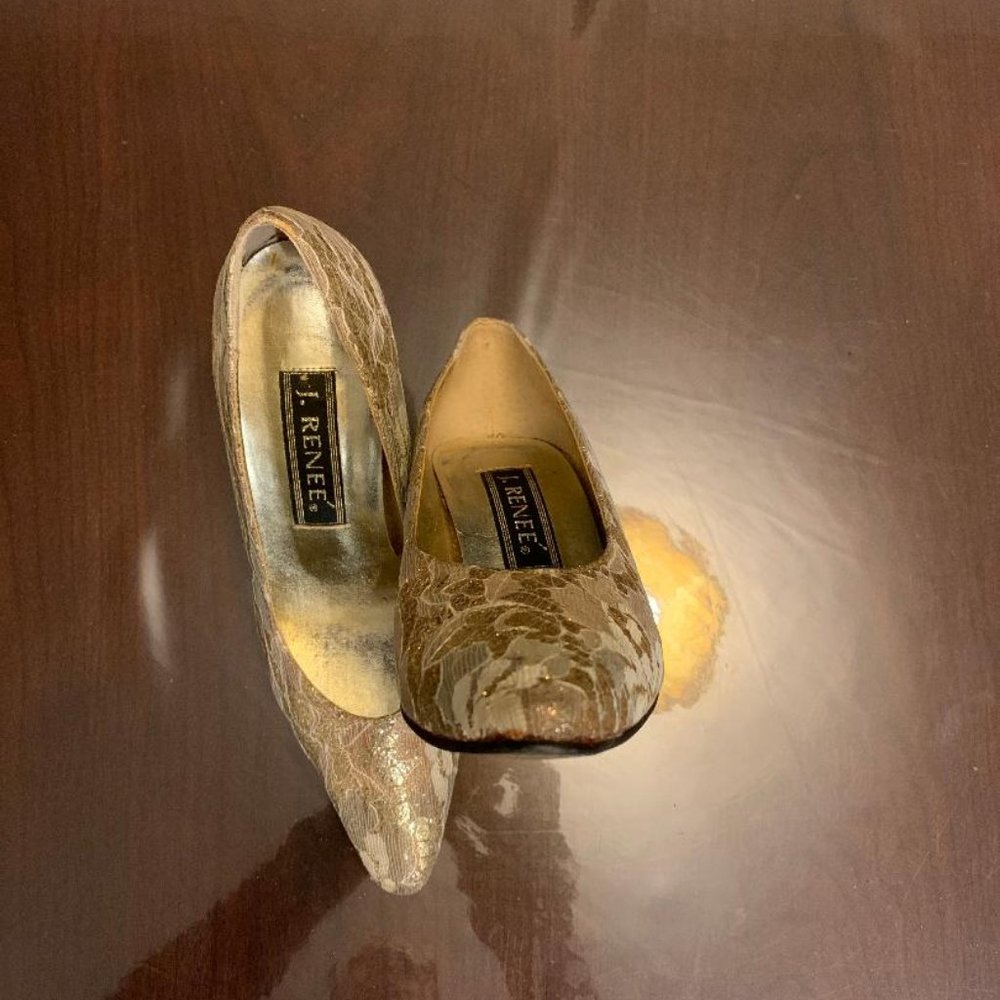 Shoes - Picture 2 of 3